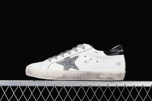 Golden Goose Superstar Glitter Star