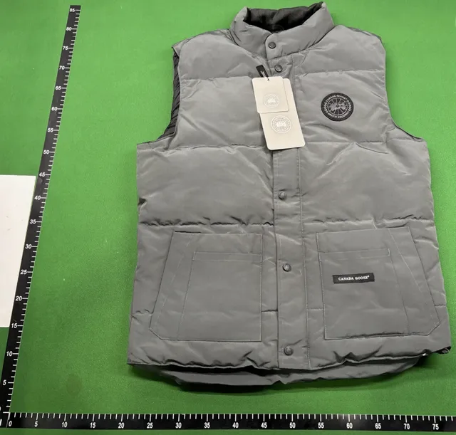 Canada Vest 灰 普通品质+nfc