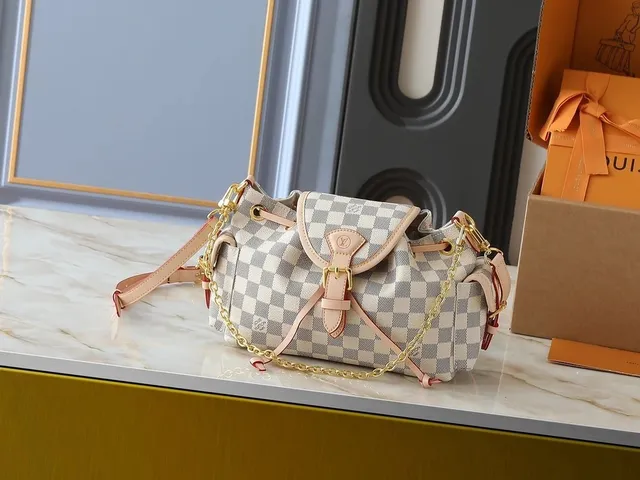 Louis Vuitton On The Go Damier Azur