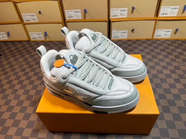 白灰SK803