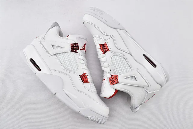 Air Jordan 4 Fire Red