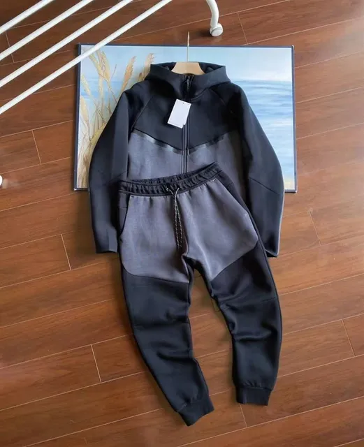 Black and Dark Grey Set