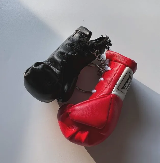 Everlast Mini Boxing Glove Keychain Red and Black