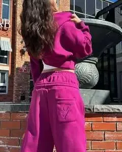 紫色裤子