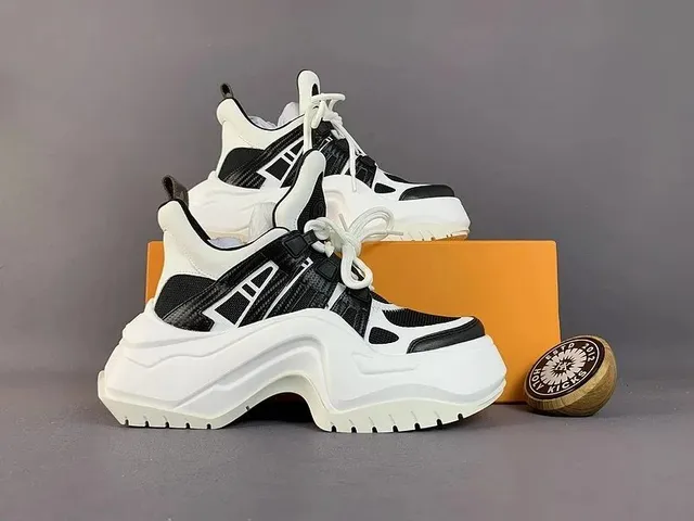 Balenciaga Triple S White Black