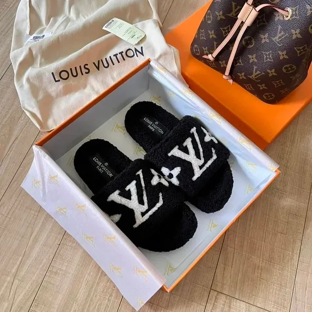 Louis Vuitton LV Slides Monogram Shearling