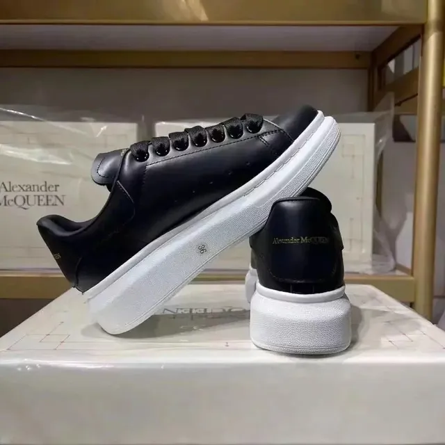 Alexander McQueen Oversized Sneaker Black/White