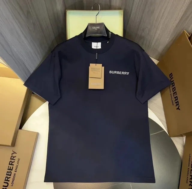 Burberry Logo T-Shirt Classic Logo