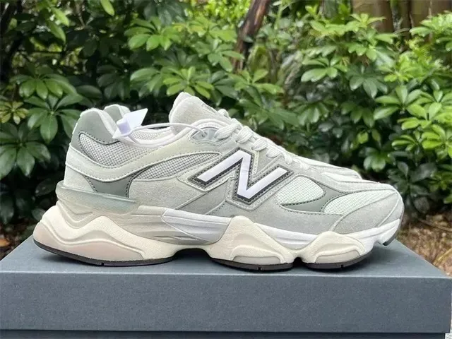 New Balance 2002R Grey White