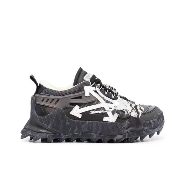Off-White Industrial Marbled Black