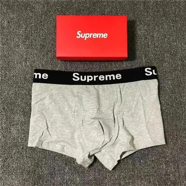 灰色
