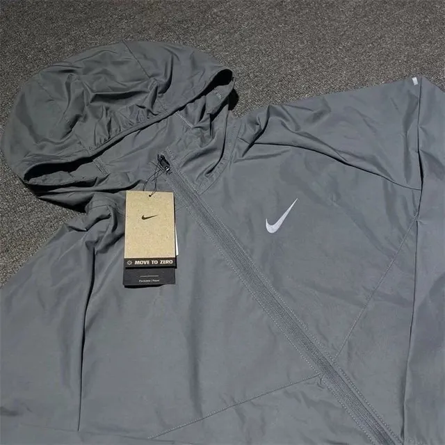 Nike Windrunner Jacket Move to Zero