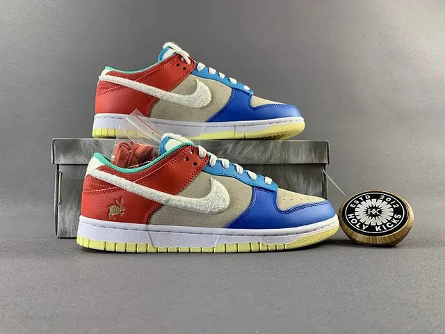 Nike Dunk Low Holy Kicks Rabbit