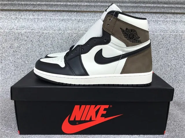 Travis Scott Air Jordan 1 High Mocha