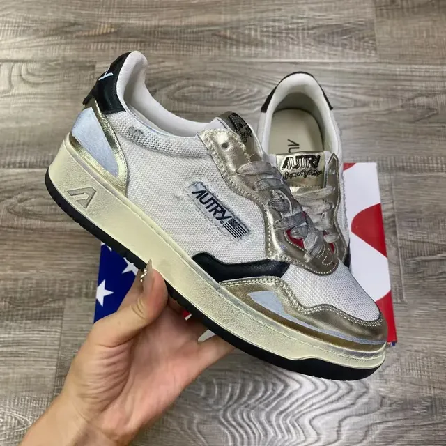 Autry Sneaker Metallic Silver Panel