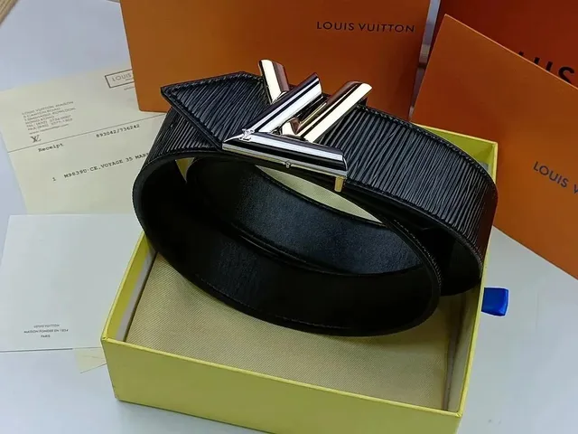 Louis Vuitton LV Initiales Belt Epi Leather