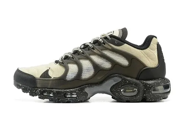 Nike Air Max Plus Oatmeal