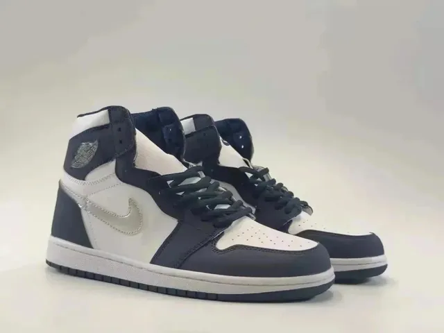 Air Jordan 1 High Midnight Navy