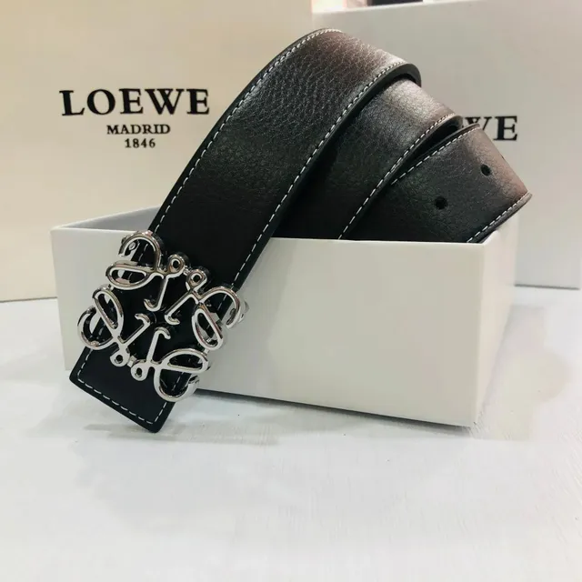黑色银扣