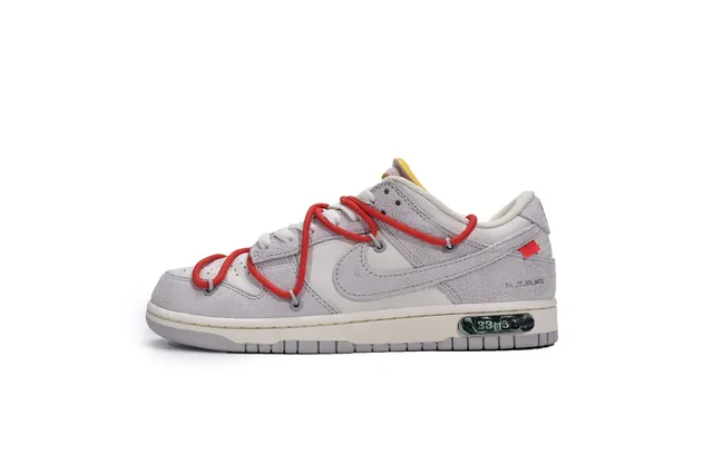 Nike × Off-White Dunk Low