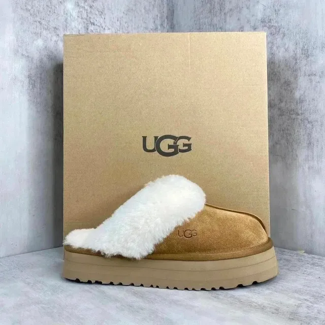 UGG Fluff Platform Slipper Classic Shearling