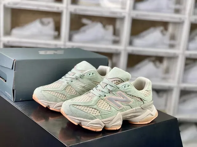 New Balance 2002R Mint Green