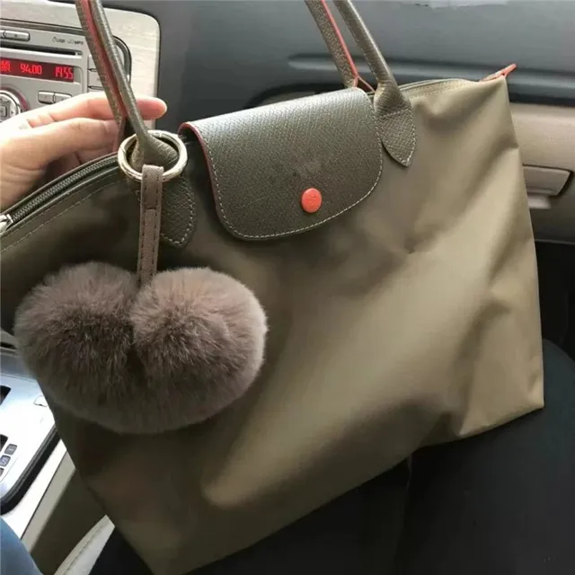 橄榄绿