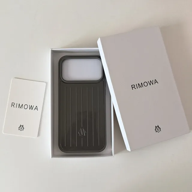 Gray - with packaging supporting magnetic attraction
