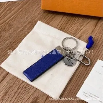 蓝色