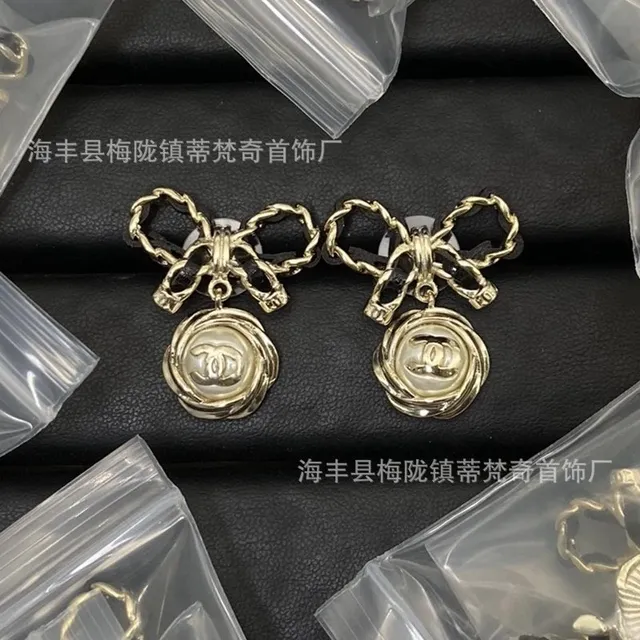正确款式C9