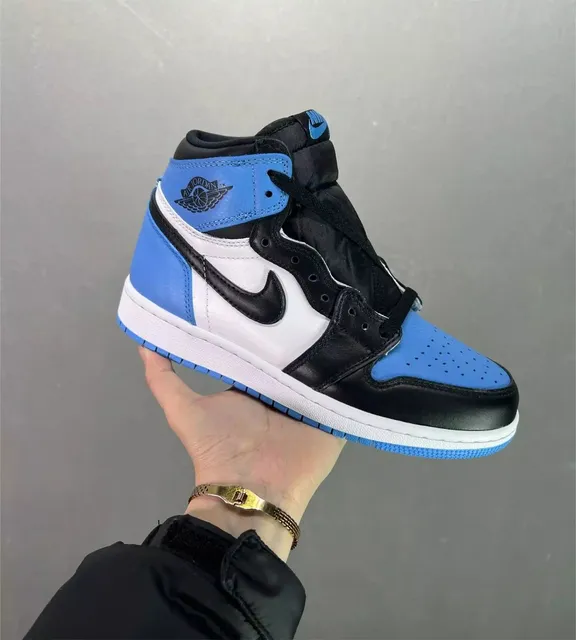 Air Jordan 1 High Royal Blue