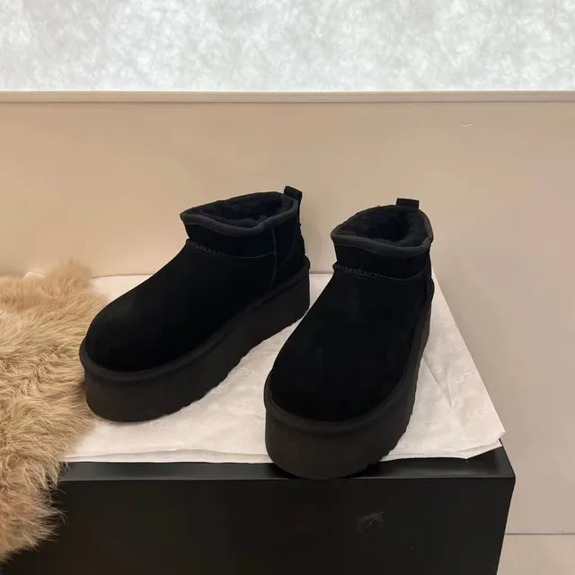 5cm black (will fade)