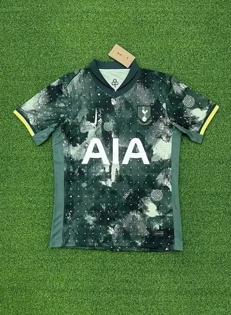 Nike × Tottenham Hotspur Third Kit Abstract Print