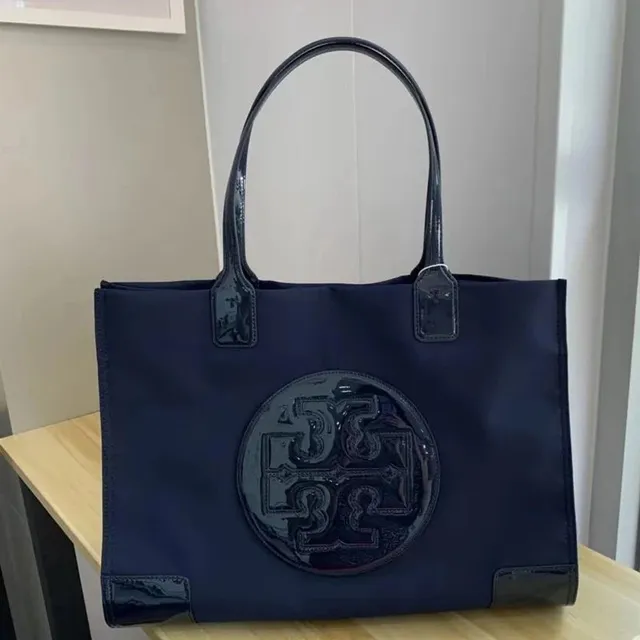 蓝色