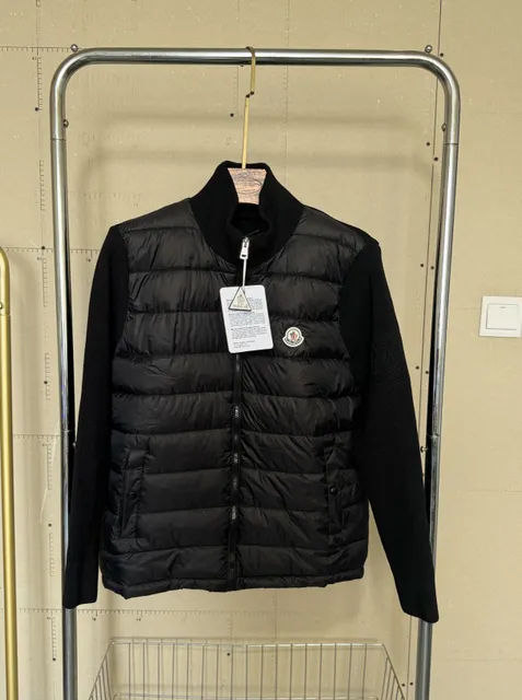 Moncler Quilted Vest Jacket Contrast Sleeve