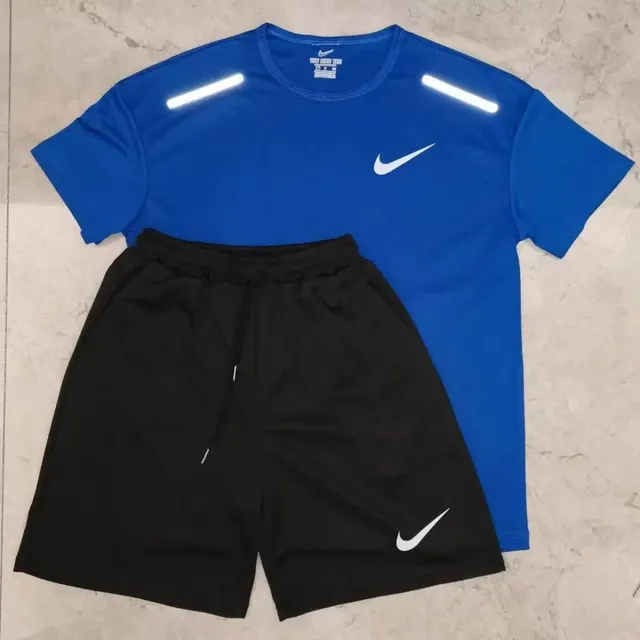 Nike Training Set Reflective Shoulder Stripes