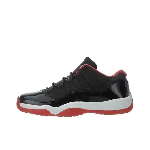 Air Jordan 11 Bred