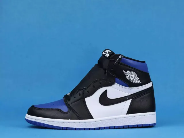 Air Jordan 1 High Royal Blue