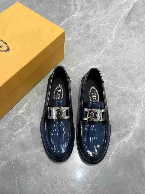 Double T Loafer Patent Leather