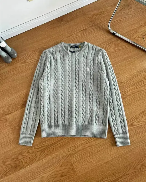 灰色