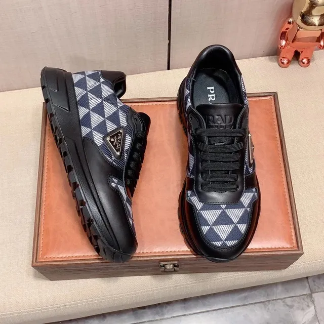 Prada Linea Rossa Trainer