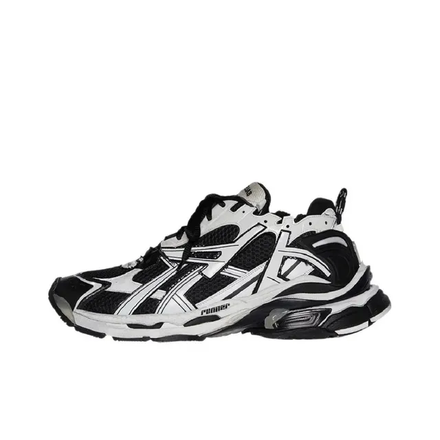 Runner 7.0 黑白