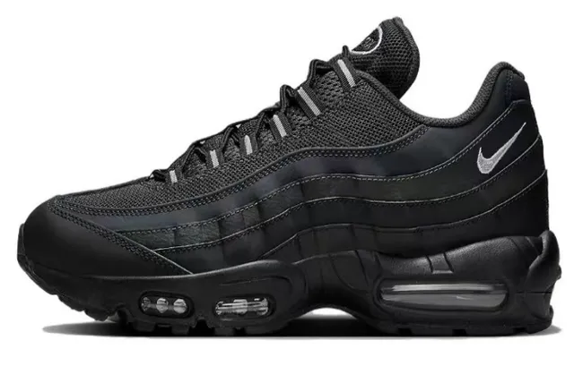 Nike Air Max 95 Triple Black