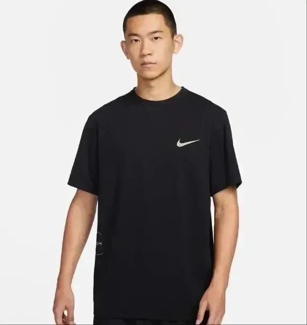 Nike T-Shirt Swoosh Logo