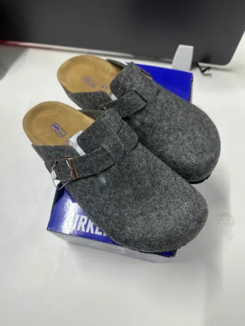 Felt dark gray
