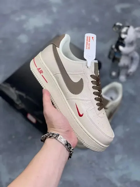 Nike Air Force 1 Low Desert Sand
