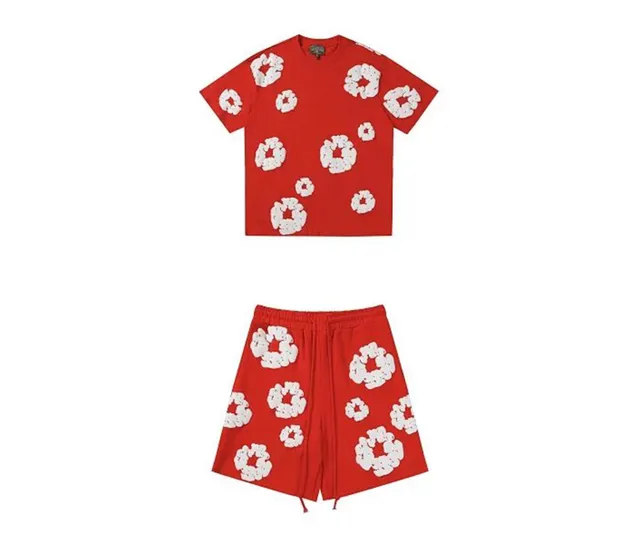 Balenciaga sets Floral Appliqué