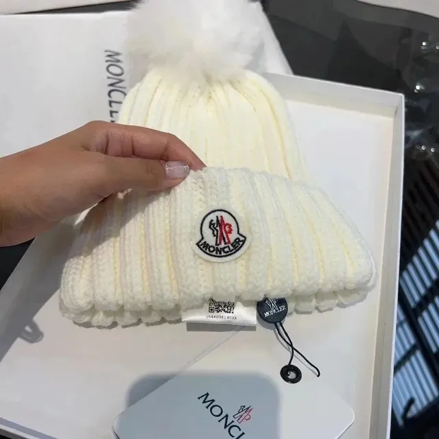 Moncler Knit Beanie Pom-Pom