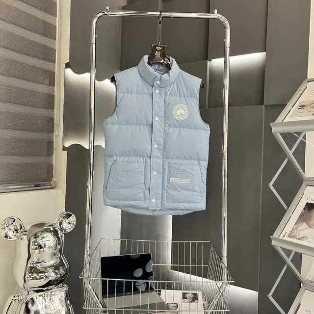 Canada Goose Puffer Vest