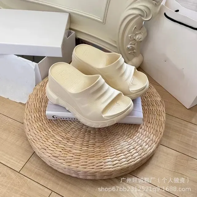 Crocs Platform Slide Cream